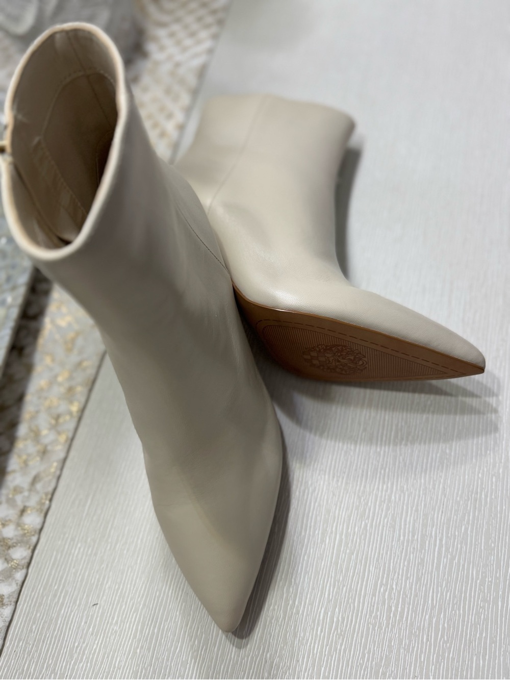 Vince Camuto Women's Pointed Toe Cream Ankle Boots US Size 9M/40